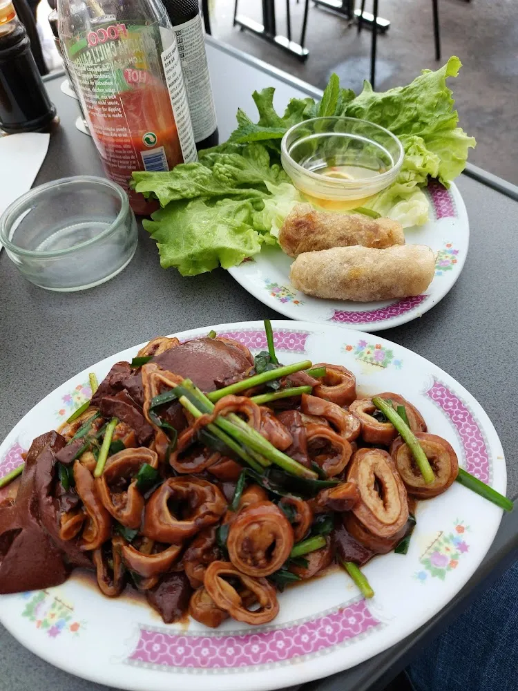 Soupe de Vermicelles Aux Tripes de Porcs